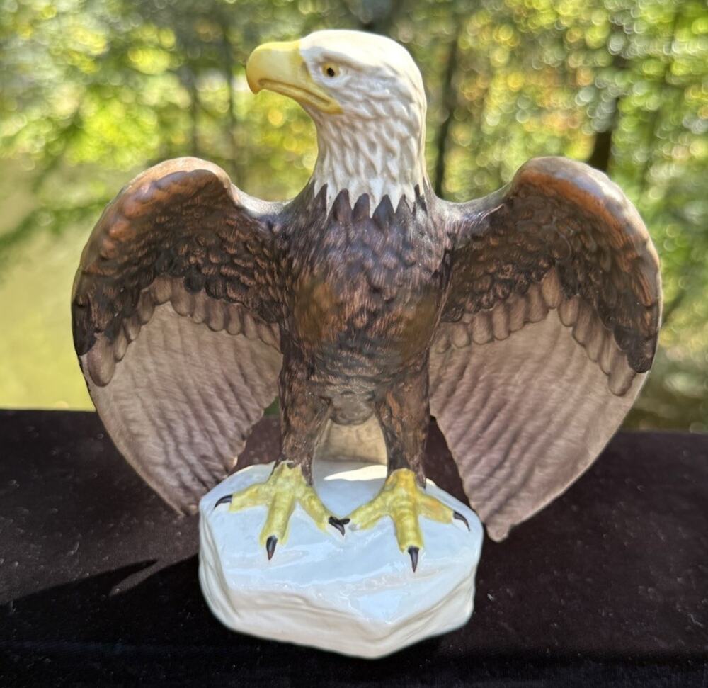 Vintage 1975 Goebel Bald Eagle Figurine 38 516-17 West Germany Porcelain Matte